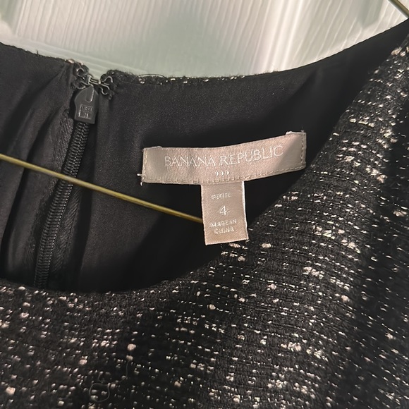 Banana Republic Black Tweed Dress with Gold accent - Picture 2 of 4